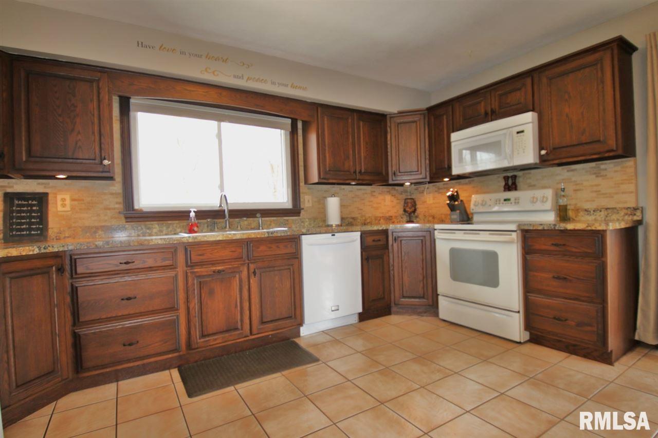 5222 West Monroe Road Bartonville, IL 61607 - Photo 4 of 29 Gallery Image 4