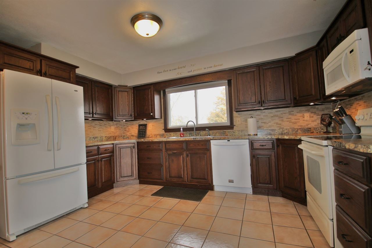5222 West Monroe Road Bartonville, IL 61607 - Photo 5 of 29 Gallery Image 5