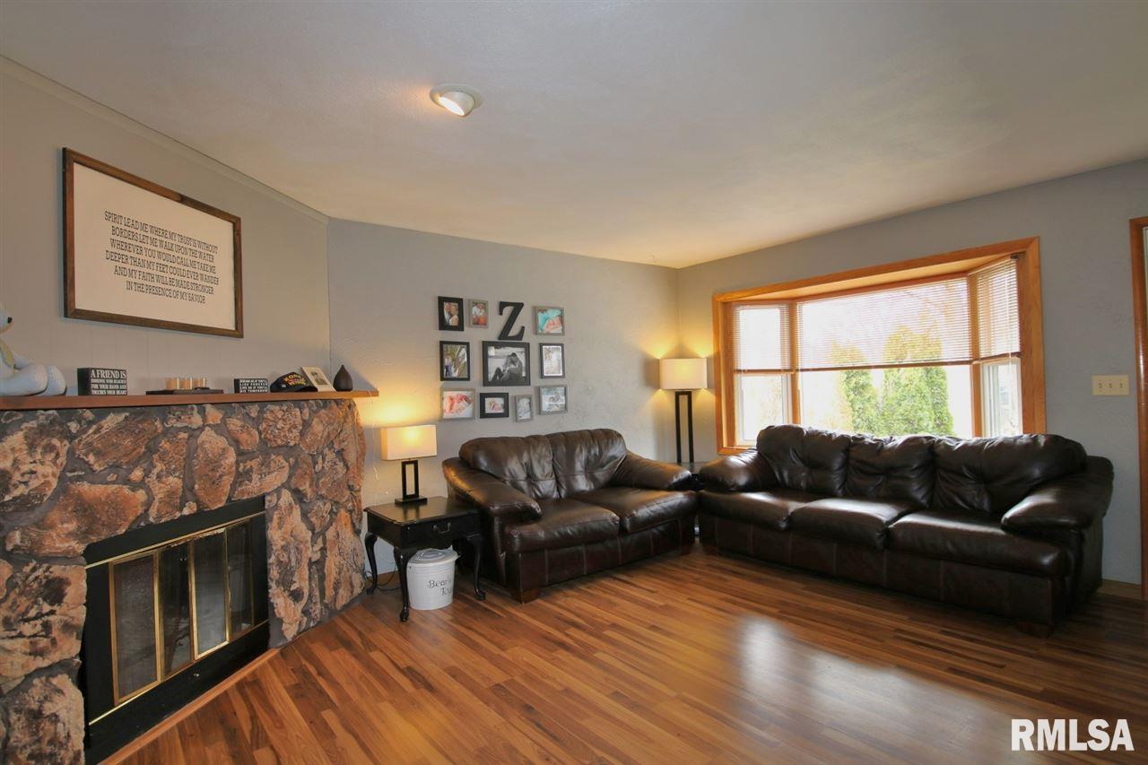 5222 West Monroe Road Bartonville, IL 61607 - Photo 10 of 29 Gallery Image 10