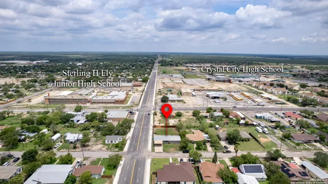 $140,000 | 803 East Edwards Street, Crystal City, TX 78839