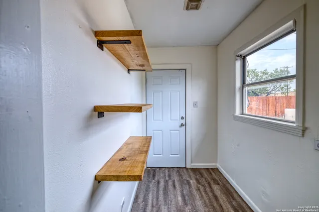 $140,000 | 803 East Edwards Street, Crystal City, TX 78839