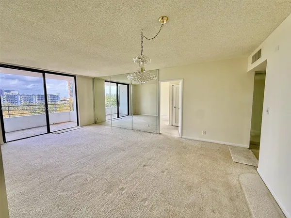 $2,550 | 500 Three Islands Boulevard, Unit 314, Hallandale Beach, FL 33009