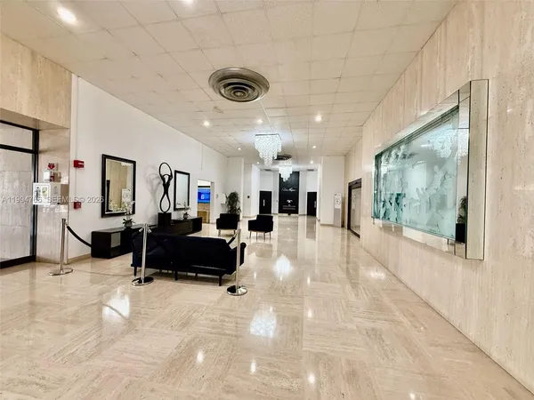 $2,550 | 500 Three Islands Boulevard, Unit 314, Hallandale Beach, FL 33009