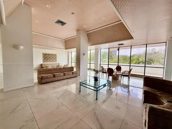 $2,550 | 500 Three Islands Boulevard, Unit 314, Hallandale Beach, FL 33009