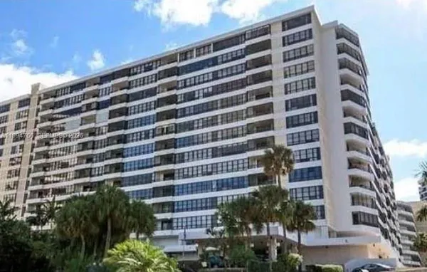 $2,550 | 500 Three Islands Boulevard, Unit 314, Hallandale Beach, FL 33009