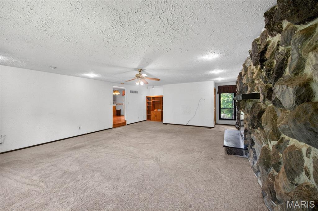 2034 Raintree Drive Imperial, MO 63052 - Photo 19 of 51