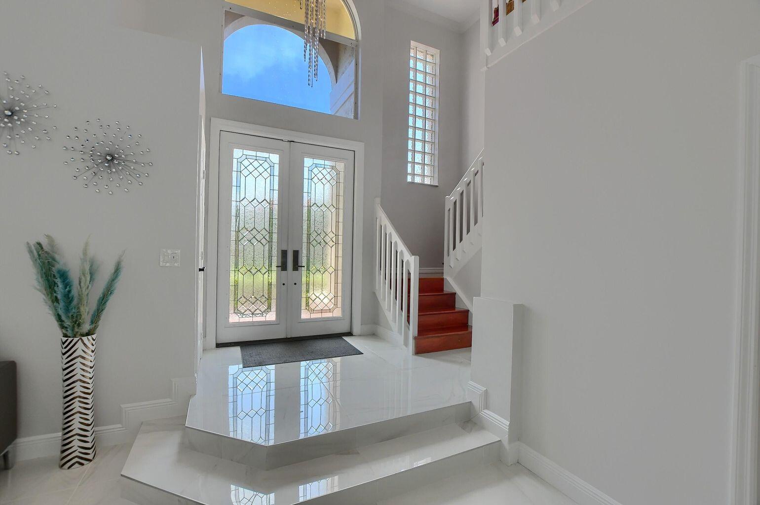 23157 Boca Club Colony Circle Boca Raton, FL 33433 - Photo 5 of 40 20220618103122401739000000-o