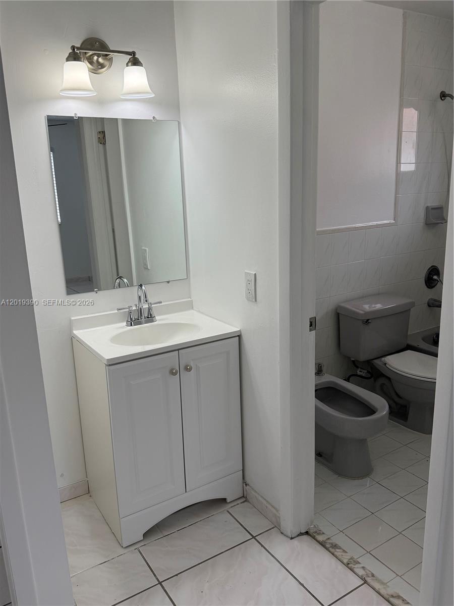 10101 West Okeechobee Road, Unit 9202 Hialeah Gardens, FL 33016 - Photo 26 of 32