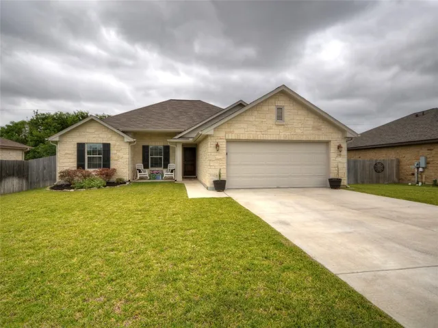 $1,775 | 219 Valley Oaks Loop, Georgetown, TX 78626