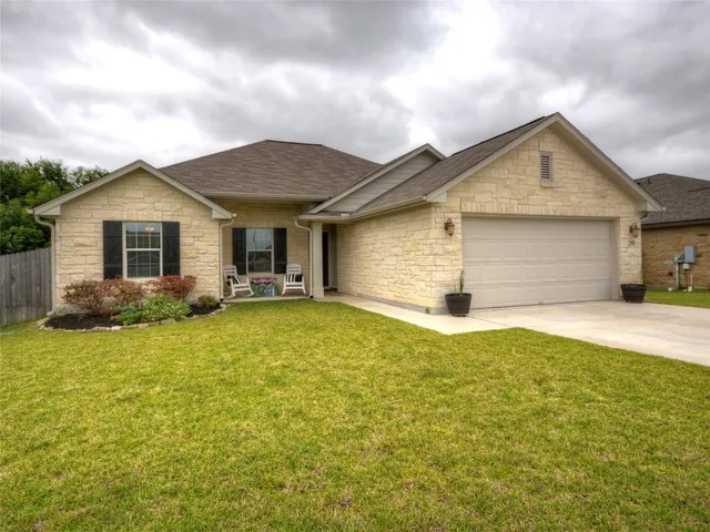 $1,775 | 219 Valley Oaks Loop, Georgetown, TX 78626