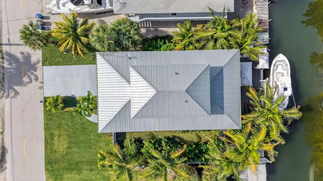 $1,900,000 | 27385 St Lucie Lane, Summerland Key, FL 33042