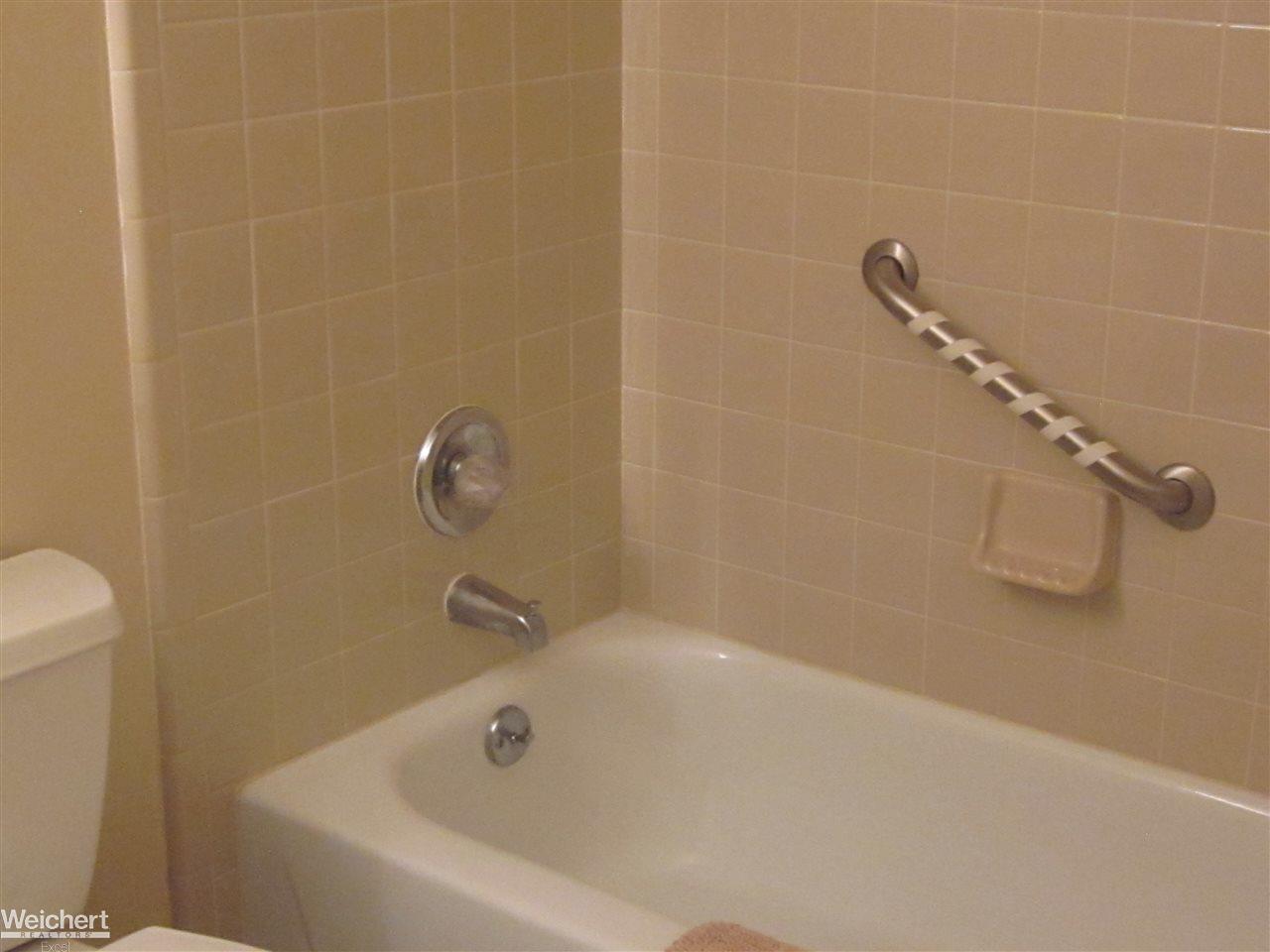 1597 Colony Drive Rochester Hills, MI 48307 - Photo 24 of 26