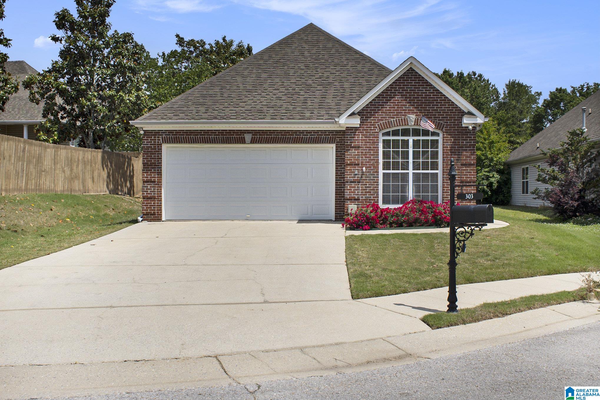 303 High Ridge Court Pelham, AL 35124 - Photo 3 of 19
