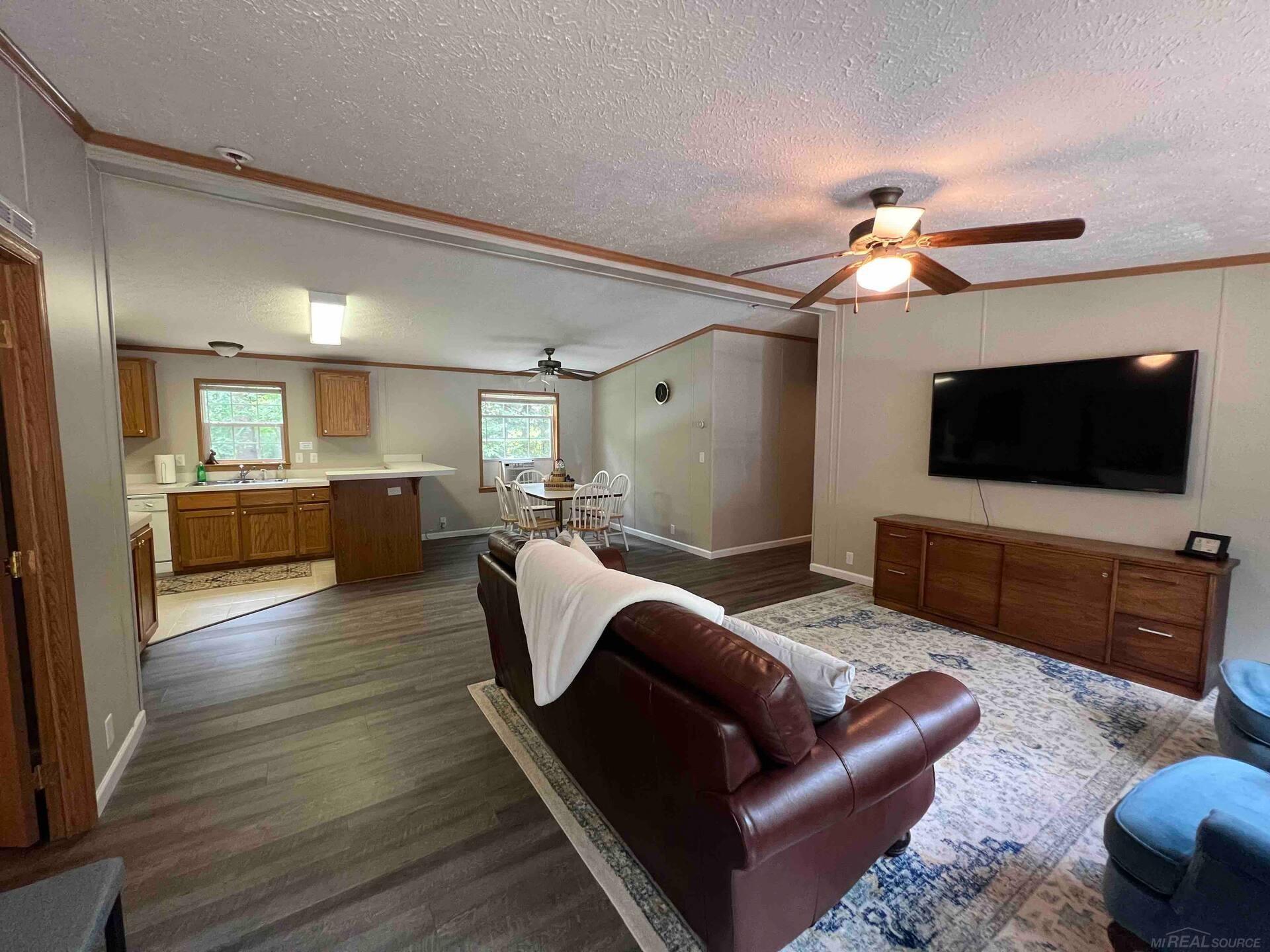 11475 Billman Road Roscommon, MI 48653 - Photo 3 of 19