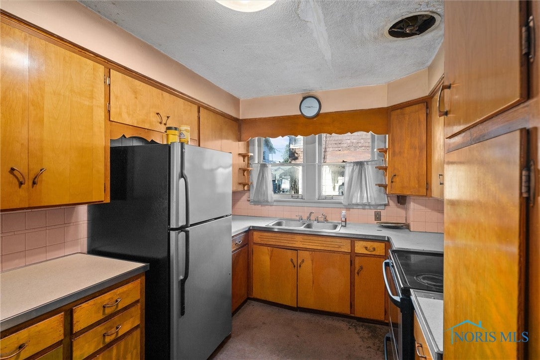 35 Rockingham Street Toledo, OH 43608 - Photo 14 of 24 Gallery Image 14