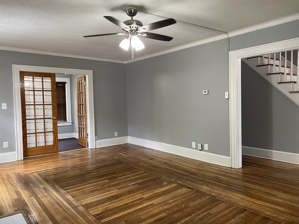 94 Noel Street Springfield, MA 01108 - Photo 8 of 39