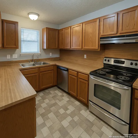 $1,750 | 13911 Hohmann Court, San Antonio, TX 78249