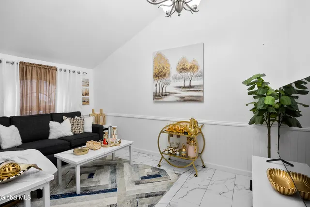 $219,900 | 79 Starr Avenue, Schenectady, NY 12304