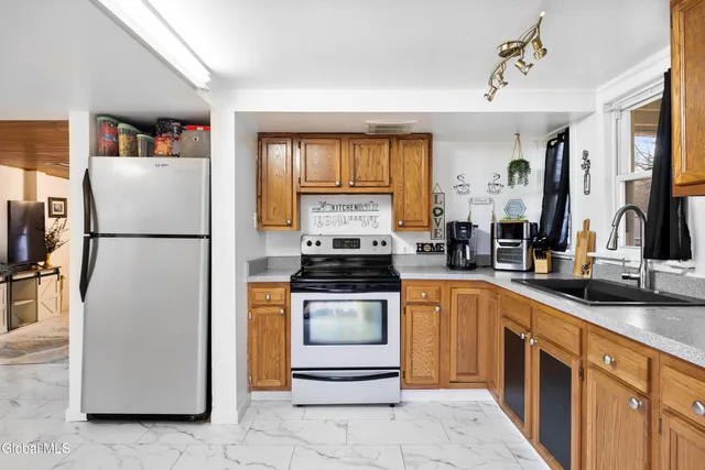 $219,900 | 79 Starr Avenue, Schenectady, NY 12304