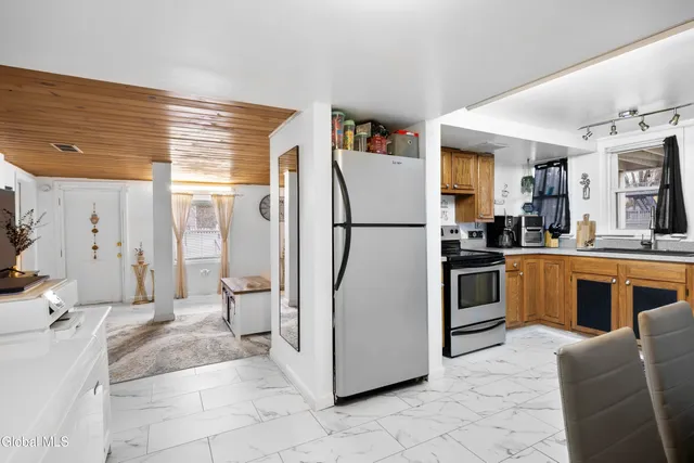 $219,900 | 79 Starr Avenue, Schenectady, NY 12304