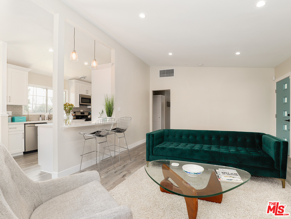 7708 Rhea Avenue Reseda, CA 91335 - Photo 18 of 27 Gallery Image 18