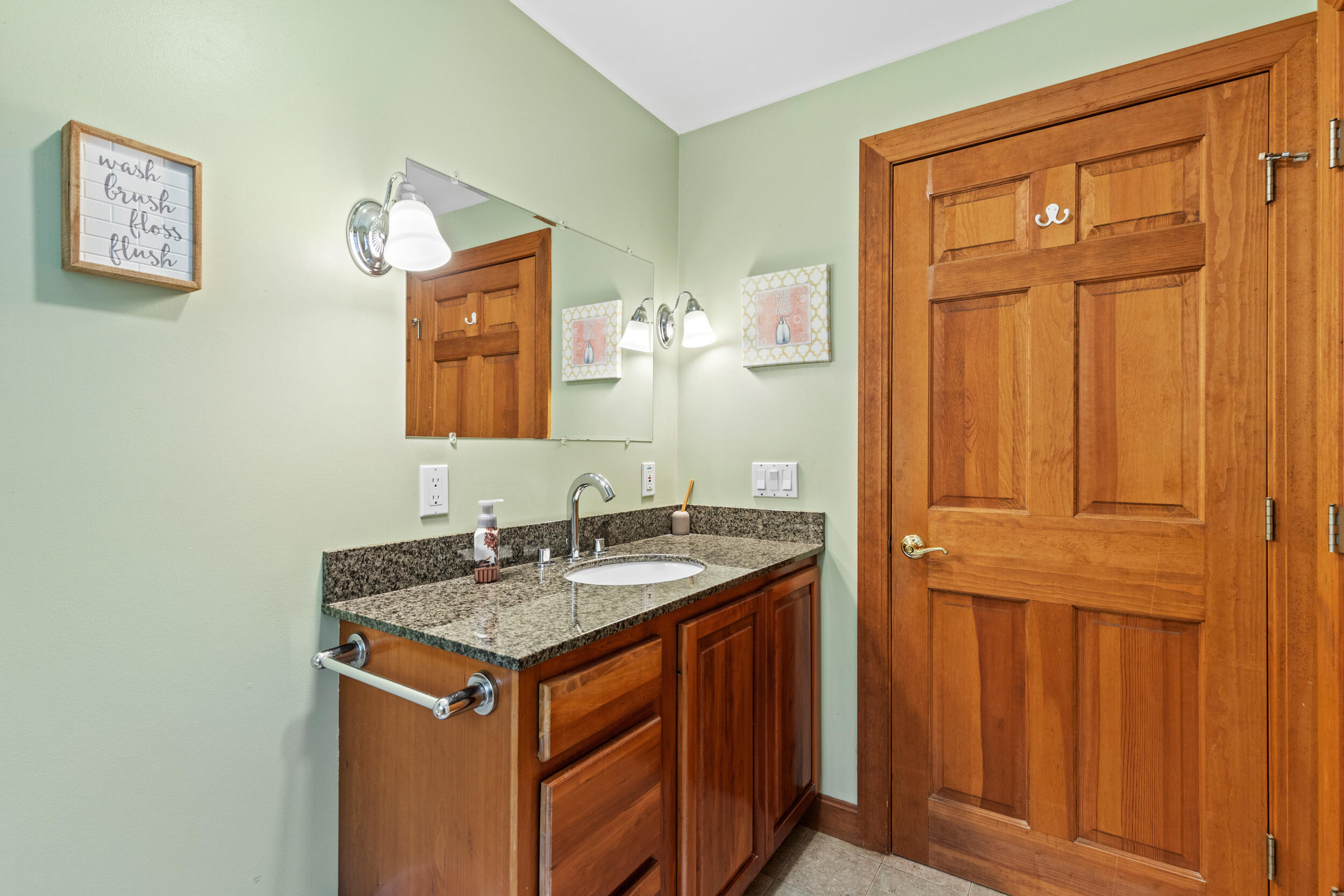 7 Julia Drive Gorham, ME 04038 - Photo 35 of 56 Full Bath 1 (2)