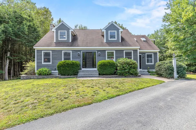 $699,000 | 7 Julia Drive, Gorham, ME 04038