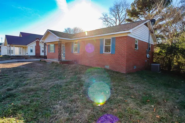 $158,000 | 211 Washington Street, Newbern, TN 38059