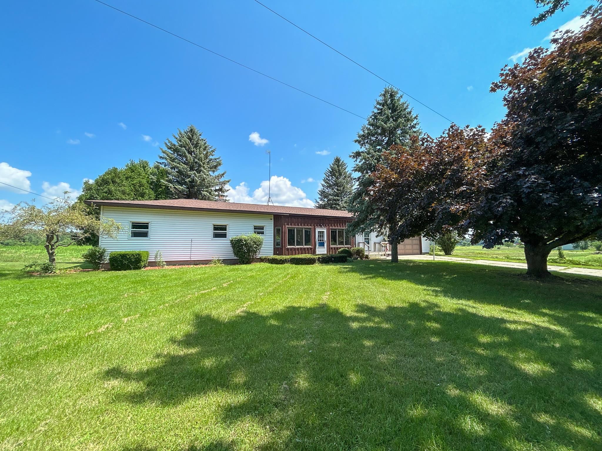 3121 Kirk Road Vassar, MI 48768 - Photo 2 of 35