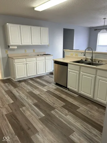 $2,375 | 14229 Weeping Cherry Drive, Fishers, IN 46038