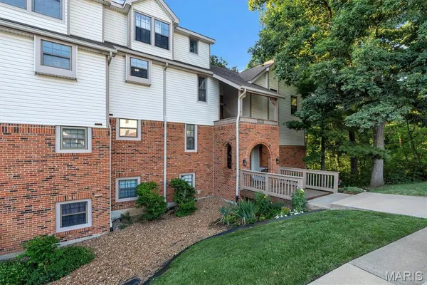 $185,000 | 7021 Green Tee Court, St. Louis, MO 63129