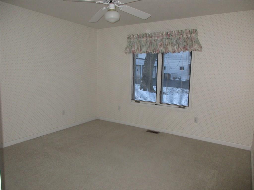 4111 River Road Columbus, IN 47203 - Photo 13 of 17