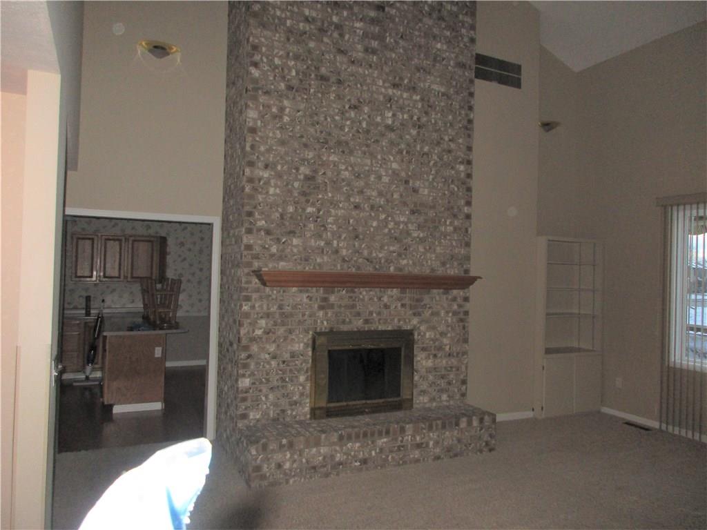 4111 River Road Columbus, IN 47203 - Photo 3 of 17