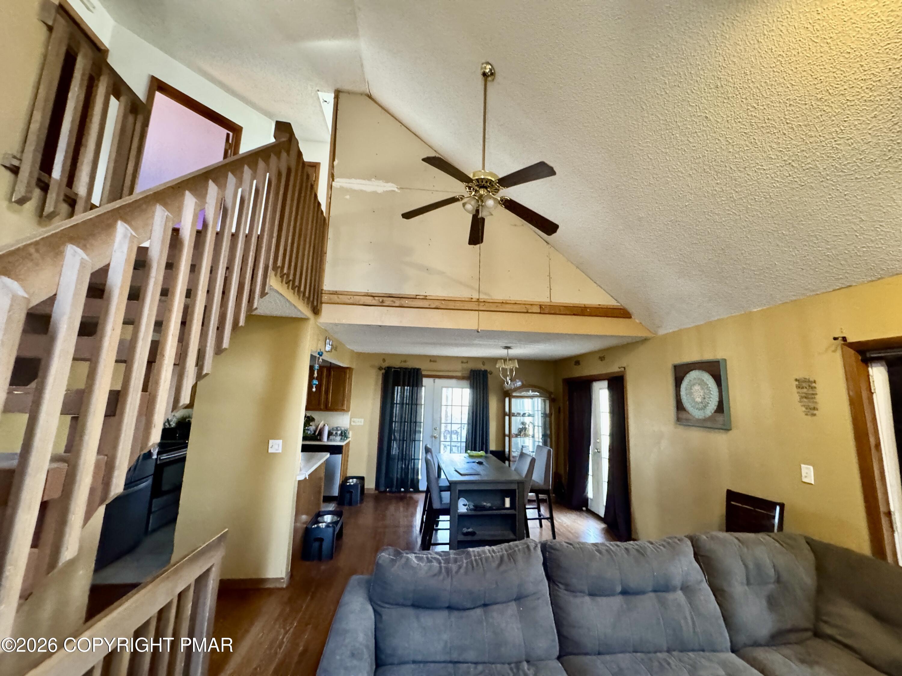 119 Durham Drive Bushkill, PA 18324 - Photo 5 of 18 IMG_5784