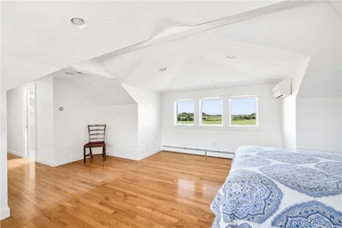 $2,950,000 | 550 Cards Pond Road, South Kingstown, RI 02879