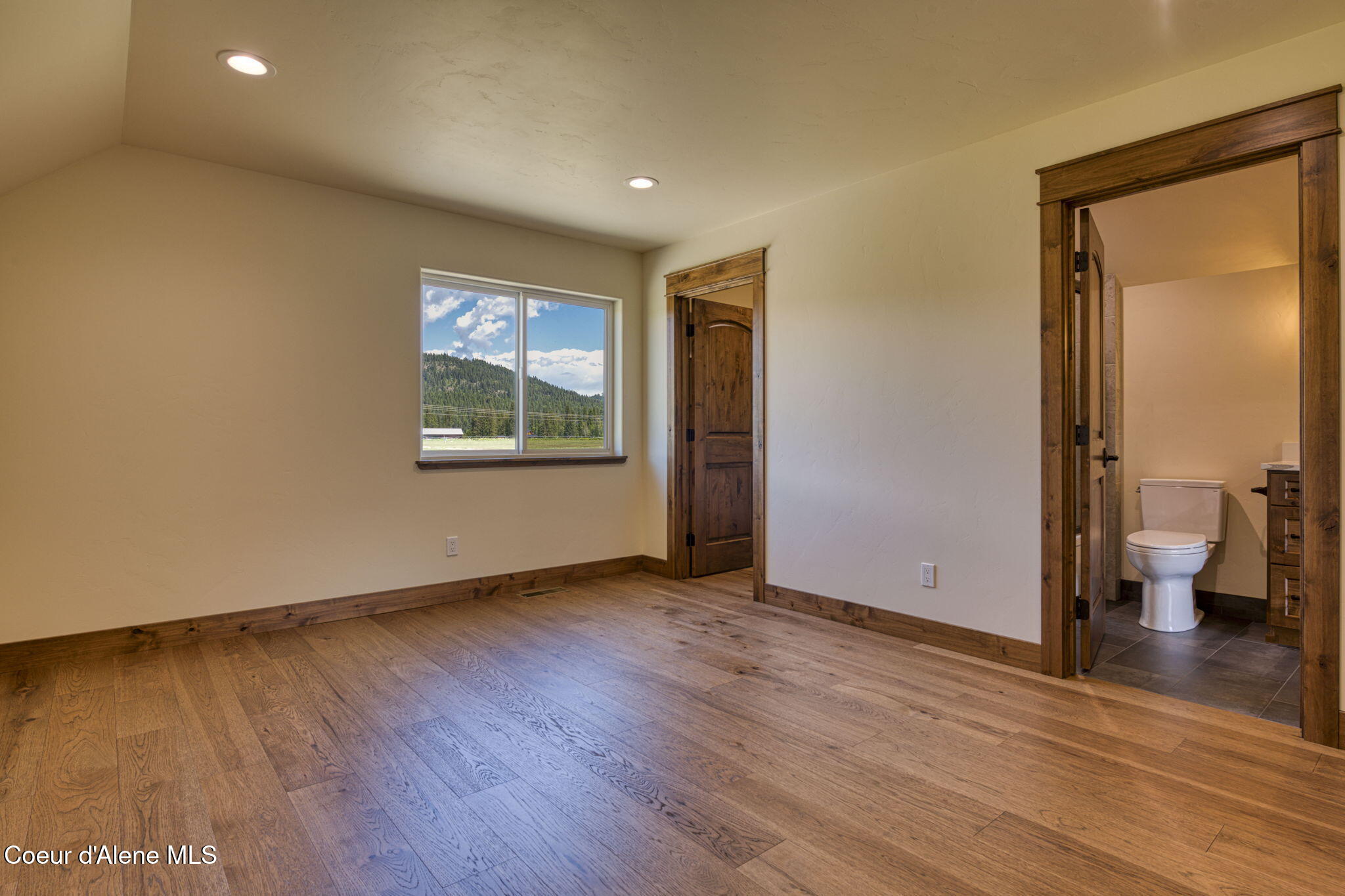 4450 Dufort Road Sagle, ID 83860 - Photo 57 of 81 Bonus Room