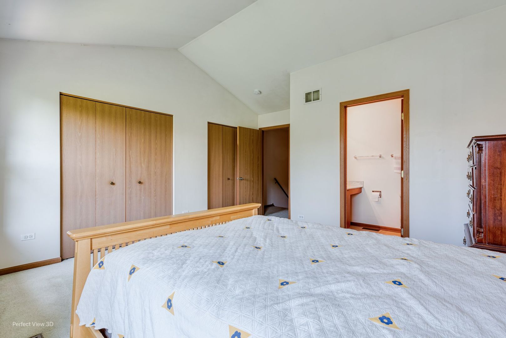 1793 Grove Avenue Schaumburg, IL 60193 - Photo 11 of 16 a view of a bedroom with closet