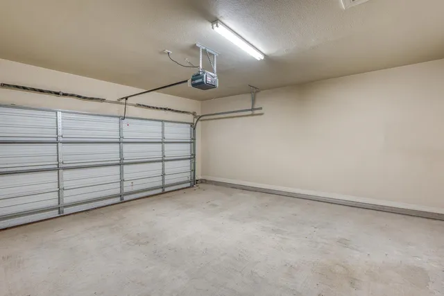 $525,000 | 300 Enclave Circle, Horseshoe Bay, TX 78657