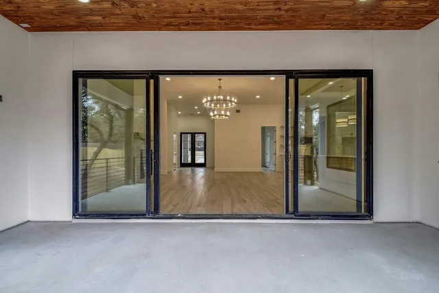 $1,050,000 | 2141 Stone Meadow, Fredericksburg, TX 78624