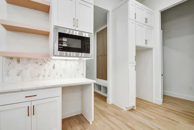 $1,050,000 | 2141 Stone Meadow, Fredericksburg, TX 78624