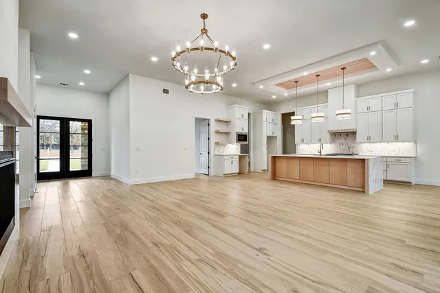 $1,050,000 | 2141 Stone Meadow, Fredericksburg, TX 78624