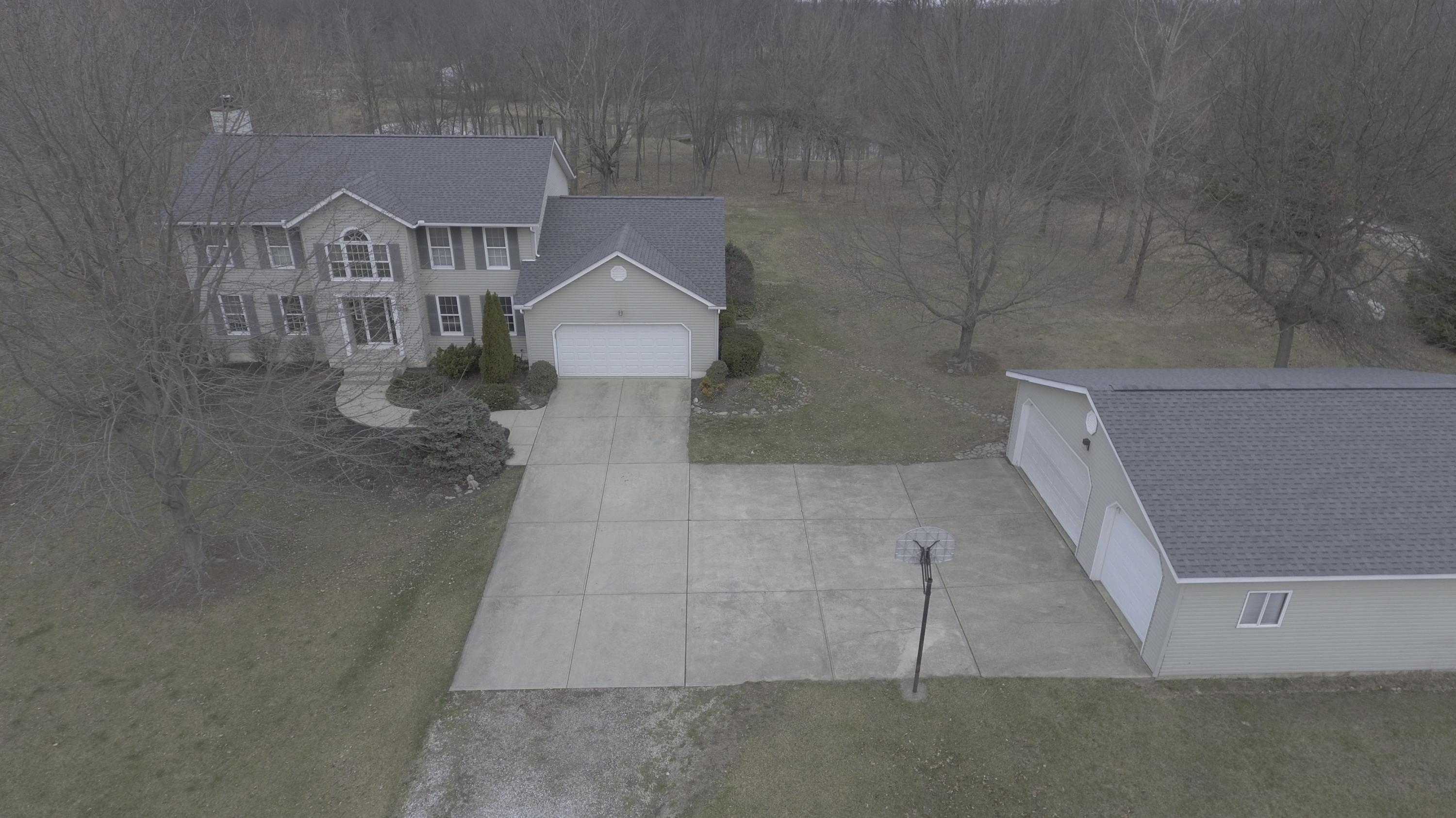 6865 Lewis Center Road Galena, OH 43021 - Photo 3 of 33 Gallery Image 3