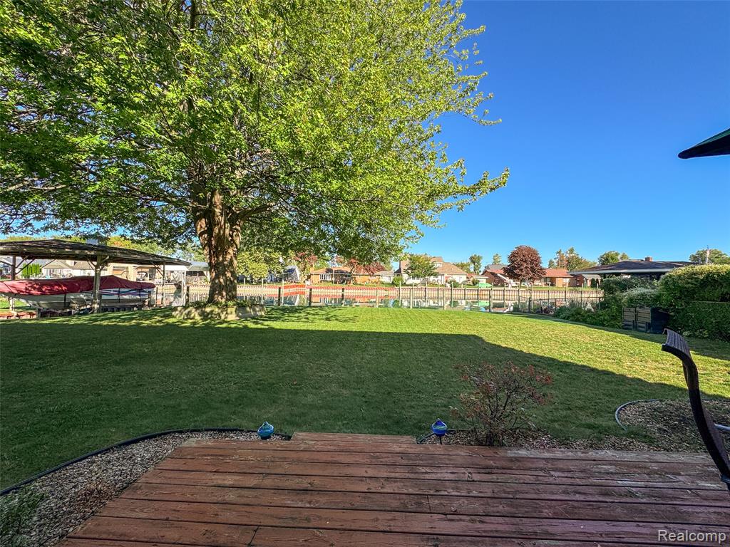 7214 Cardinal Road Algonac, MI 48001 - Photo 26 of 50