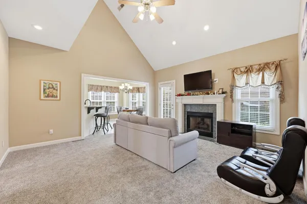 $330,000 | 109 Pinnacle Point Avenue, Bowling Green, KY 42104