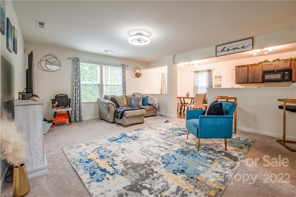 1102 Whitehall Hill Road York, SC 29745 - Photo 3 of 17 Gallery Image 3