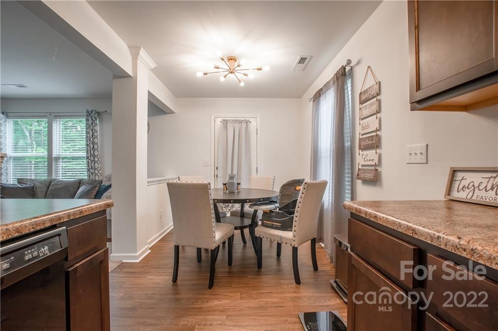 1102 Whitehall Hill Road York, SC 29745 - Photo 6 of 17 Gallery Image 6