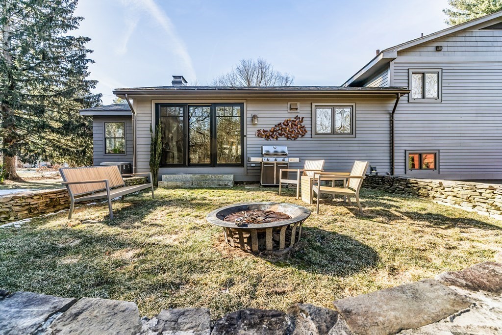6 Wakeland Road Dover, MA 02030 - Photo 8 of 35 Gallery Image 8