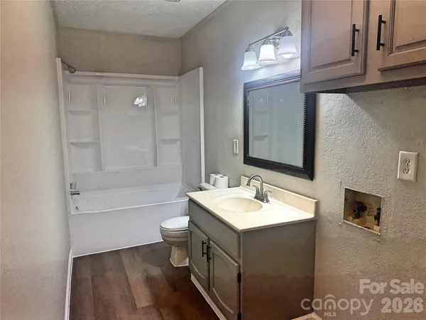 $189,900 | 231 Pearidge Road, Unit 5, Bostic, NC 28018