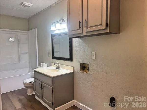 $189,900 | 231 Pearidge Road, Unit 5, Bostic, NC 28018