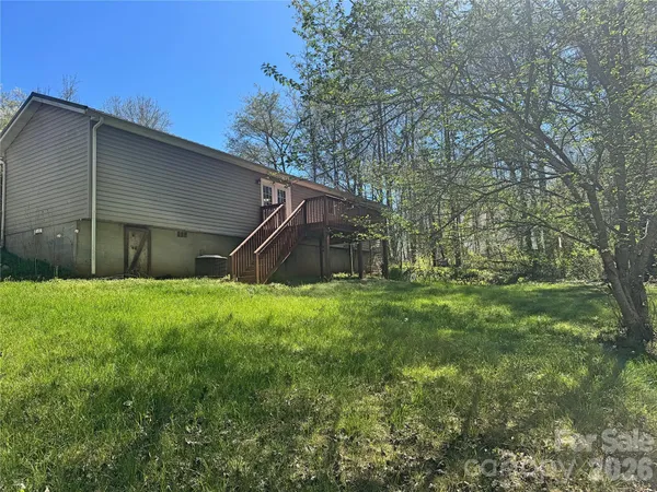 $189,900 | 231 Pearidge Road, Unit 5, Bostic, NC 28018